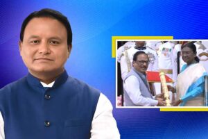 CM ମାଜି ମହେନ୍ଦ୍ର କୁମାର ମିଶ୍ରଙ୍କୁ ପଦ୍ମ ଶ୍ରୀ ଉପଲବ୍ଧି ପାଇଁ ଅଭିନନ୍ଦନ ଜଣାଇଛନ୍ତି | ଓଡିଶା