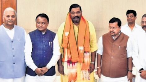 BJD ଛାଡିବା ପରେ ଦେବଶୀଷ୍ ଭାରତୀୟ ଜନତା ପାର୍ଟିରେ ଯୋଗ ଦେଲେ