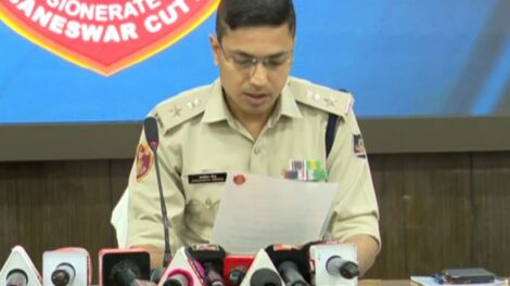 ଓଡିଶାର IPS ଅଧିକାରୀ ଜଗମୋହନ ମୀନା ବ୍ୟକ୍ତିଗତ କାରଣରେ ଅବ୍ୟବସ୍ଥାପନା ପ୍ରତ୍ୟାଗତ କରିଛନ୍ତି