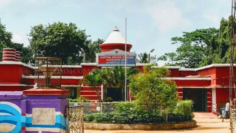 ବୁଦ୍ଧିବାରୀ ପୋଲିସ ଅତୀତ IAS ଅଧିକାରୀଙ୍କୁ ଓଡିଶା CMO ଫାଇଲ ଘଟଣାରେ ନୋଟିସ ଜାରି କରିଛି