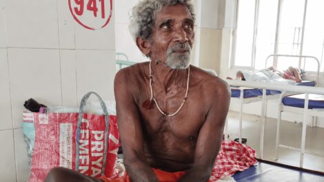 73 ବର୍ଷୀୟ ଓଡିଶା ବ୍ୟକ୍ତି ଚୋଟ ଲାଗି ପ୍ରାର୍ଥନା କରି 150 କିମି ଯାତ୍ରା କରିଲେ