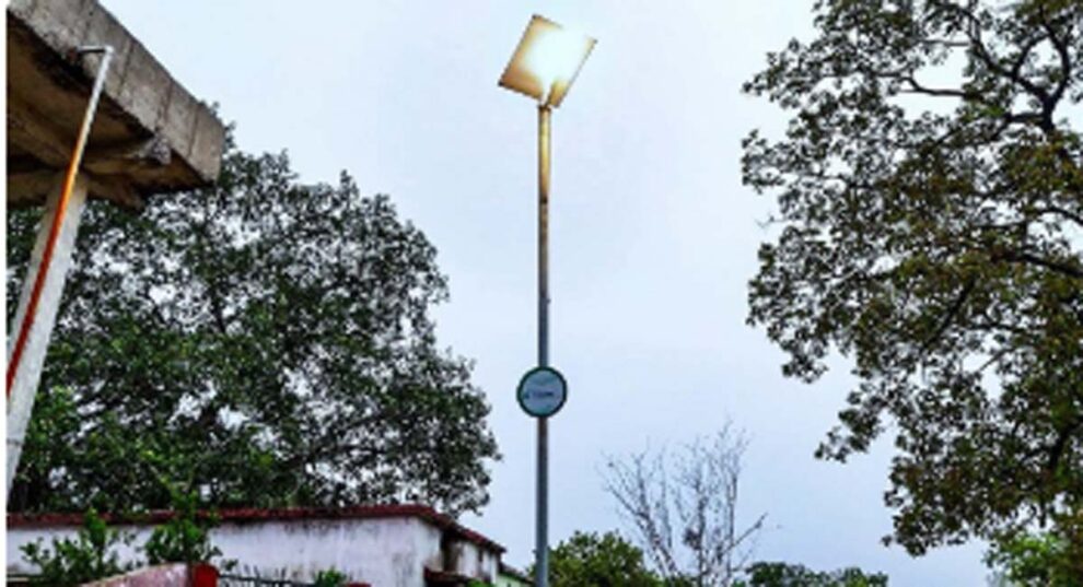 ଜହରସୁଗୁଡା ଓ ସୁନ୍ଦରଗଡ ଜିଲ୍ଲାର 22,000 ନିବାସୀଙ୍କ ପାଇଁ ସୂର୍ୟ ଶକ୍ତିର ଆଧାରରେ ପ୍ରକାଶ ବ୍ୟବସ୍ଥା